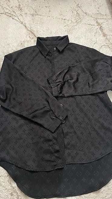 улутук койнок: Рубашка оверсайз 
Сидит классно 
Ткань приятная — 1