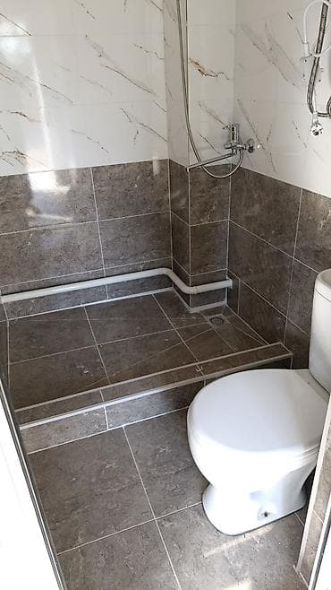 ижарага комната: Студия с отдельным санузлом и мини-кухней. Планировка и отделка: - — 4