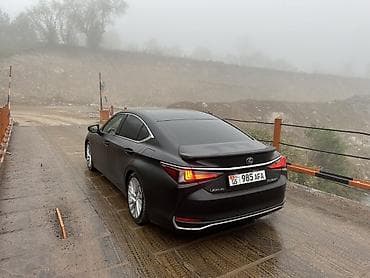 lexsus es 300: Lexus ES: 2020 г., 2.5 л, Вариатор, Гибрид, Седан — 4