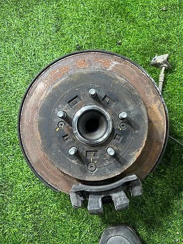 Суппорты: Задний тормозной диск Hyundai 2016 г., Оригинал — 1