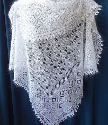 Спецодежда: Рынок Дордой, проход А3, контейнер 1676. Шикарные пуховые шали — 19