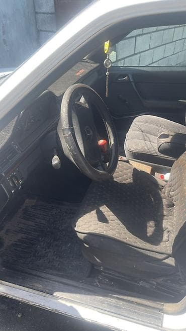 weltmester ex5: Mercedes-Benz 190: 1999 г., Механика, Седан — 4