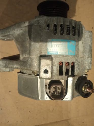 corolla runx: Генератор Toyota Б/у, Оригинал, Япония — 1