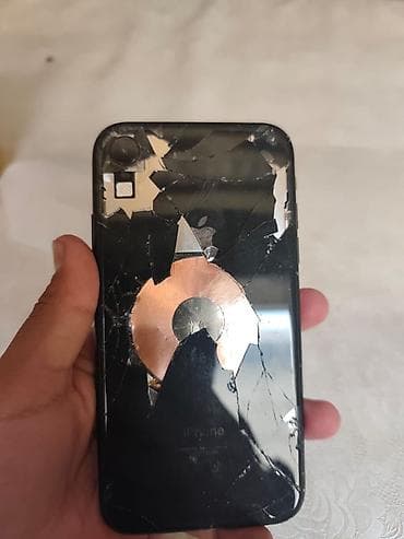 дисплей поко м3: IPhone X (5.8") в защитном чехле - Экран: OLED Face ID, фронтальная — 3