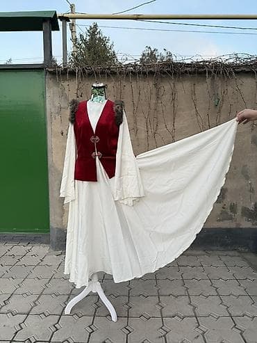 белые халаты: Другие жилеты Стандарт, цвет - Бордовый — 2