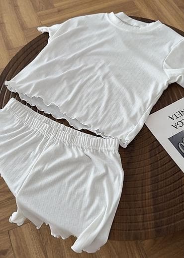 Жеке буюмдар: Пижама в наличии♥️🤍
Ткань дышащая, и не скатывается. 
Расцветки: белый — 1