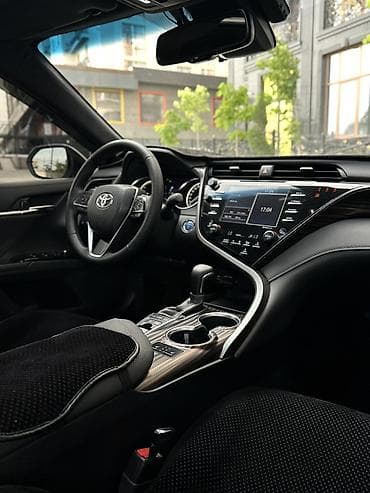 Продажа авто: Toyota Camry: 2018 г., 2.5 л, Вариатор, Гибрид, Седан — 5