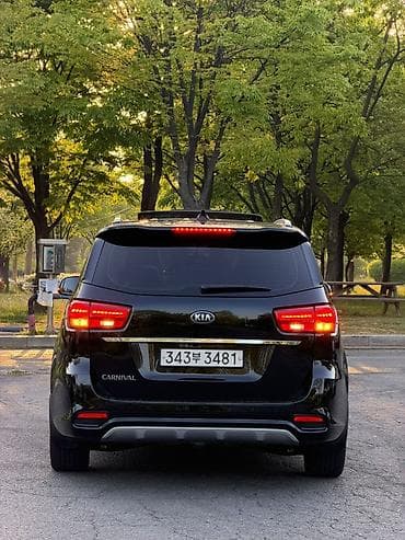 Kia Carnival: 2019 г., 2.2 л, Автомат, Дизель, Минивэн — 3