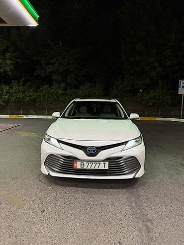 Унаа сатуу: Toyota Camry: 2018 г., 2.5 л, Вариатор, Гибрид, Седан — 2