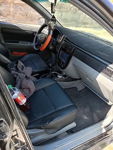 с кочкор авто: Chevrolet Lacetti: 2005 г., 1.6 л, Кол менен иштөөчү, Бензин, Седан — 7