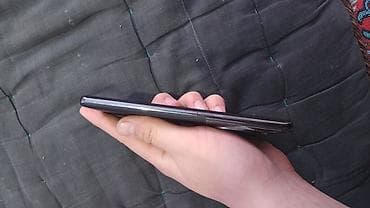 one pluse: OnePlus 12, цвет - Черный — 3