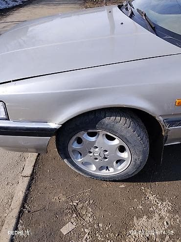 е 24: Mazda 626: 1988 г., 2 л, Механика, Бензин, Седан — 4