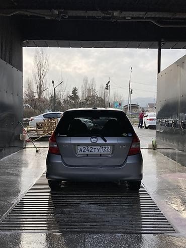 хонда фит 2 поколение: Honda Fit: 2003 г., Хэтчбэк — 3