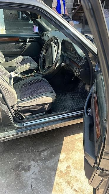 lada 06: Mercedes-Benz W124: 1995 г., 2.2 л, Автомат, Бензин, Седан — 5