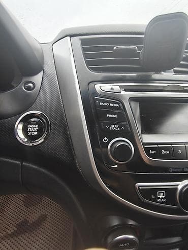 Hyundai Solaris: 2014 г., 1.6 л, Автомат, Бензин, Седан — 7