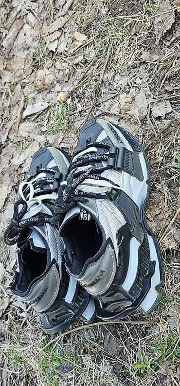 шлепки черные: Мужские кроссовки, 43, Dolce & Gabbana, Б/у, цвет - Серебристый, Самовывоз — 3