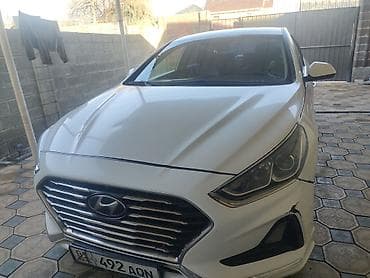 хундай 55: Hyundai Sonata: 2018 г., Седан — 4