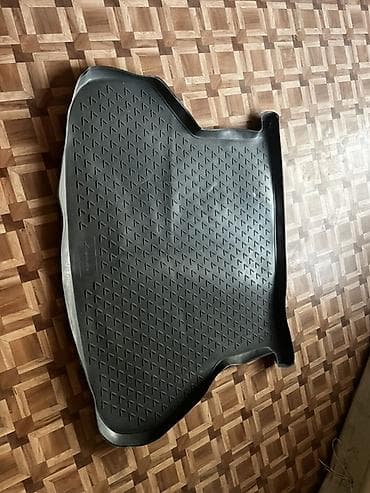 тен на авто: Рединовый полик в богажник на Lexus RX 300-330-350 Коврик в — 1