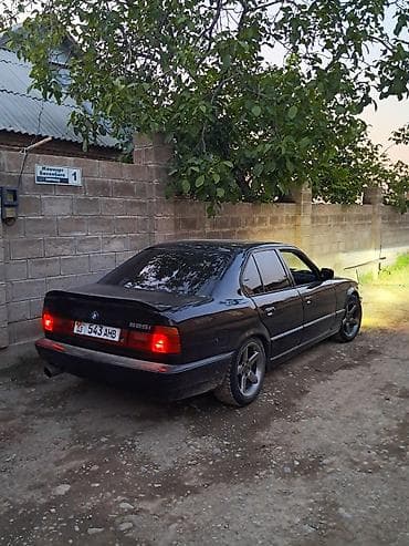 Транспорт: BMW 5 series: 1991 г., 2 л, Механика, Бензин, Седан — 2