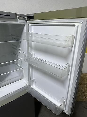 техничеа: Холодильник Samsung, Б/у, Двухкамерный, De frost (капельный), 60 * 165 * 60 — 5