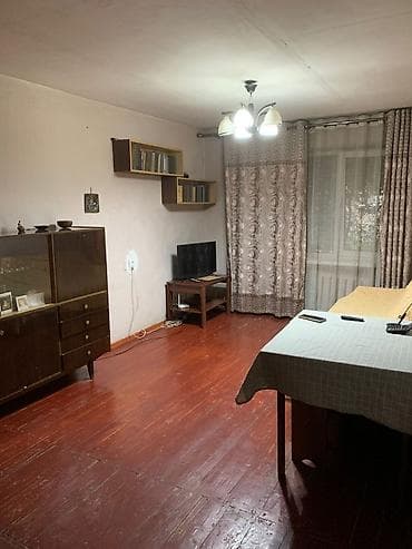bishkek flat: 3 комнаты, 72 м², Индивидуалка, 1 этаж, Старый ремонт — 2