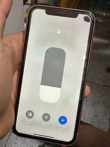 IPhone Xr, Колдонулган, 128 ГБ, Коралл, 75 % — 4