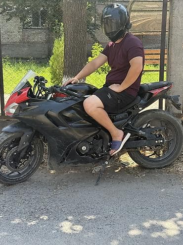 спортивные мотоциклы ducati: Спортбайк Ducati, 400 куб. см, Бензин, Взрослый, Б/у — 1