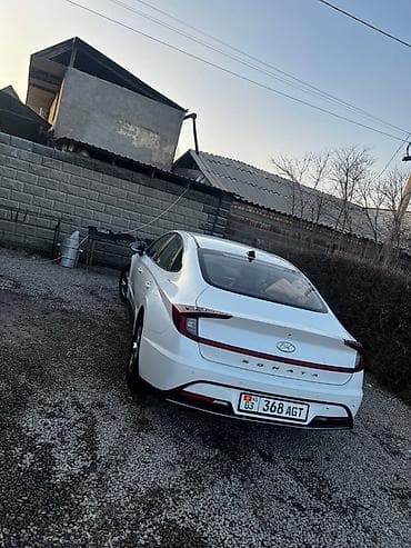 camry 2014: Hyundai Sonata: 2019 г., 2 л, Автомат, Бензин, Седан — 3