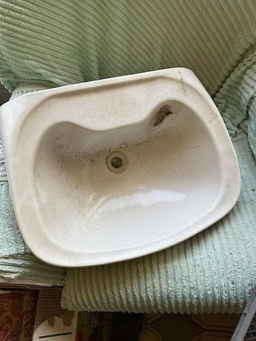 Раковина для ванной, Особенности: Другая особенность, Овальная форма, Материал: Керамика