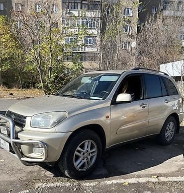 Toyota RAV4: 2002 г., 2.2 л, Кроссовер