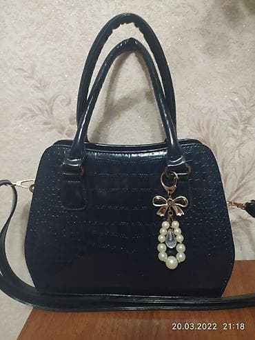 Продаю женские сумки