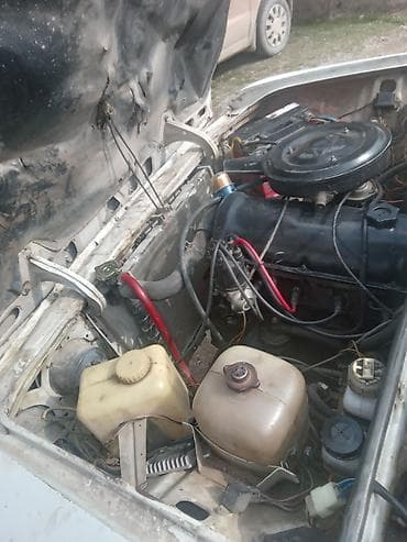 ВАЗ (ЛАДА): ВАЗ (ЛАДА) 2105: 1977 г., 1.6 л, Механика, Бензин, Седан — 6