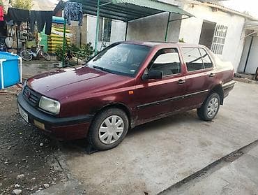 унаа бишкек авторынок: Volkswagen Vento: 1992 г., 1.8 л, Кол менен иштөөчү, Бензин, Седан — 3