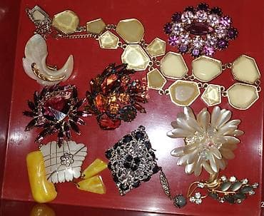 Личные вещи: Винтажные украшения броши, запонки подвеска бусы,бусы из стекляруса — 2