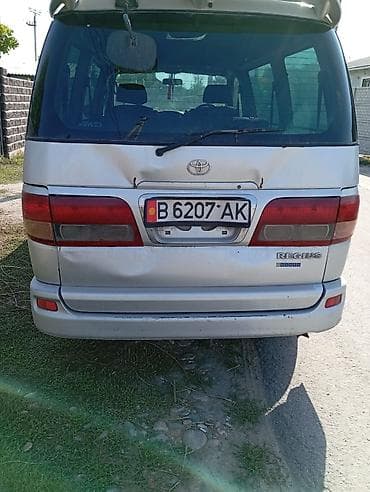 кузов степвагон: Toyota Regius: 2000 г., 2.7 л, Автомат, Бензин, Вэн/Минивэн — 2