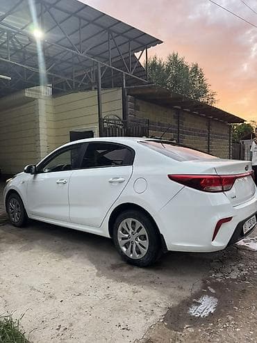 Продажа авто: Kia Rio: 2018 г., 1.6 л, Автомат, Бензин, Седан — 5