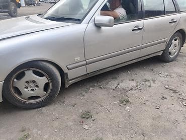 Mercedes-Benz E-Class: 1997 г., 2.3 л, Автомат, Бензин, Универсал — 2