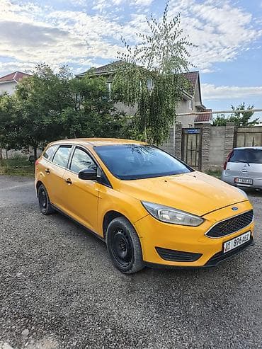 Продажа авто: Ford Focus: 2016 г., 1.6 л, Механика, Бензин, Универсал — 2