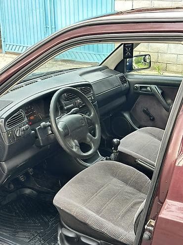дверь венто: Volkswagen Vento: 1993 г., 1.8 л, Ручные, Бензин, Седан — 7