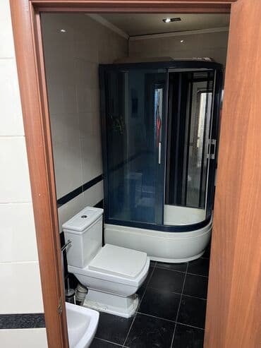 домкрат в аренду: 80 кв. м, 1 бөлмө, Евроремонт, Унаа токтотуучу жай, Забор, тосулган — 1