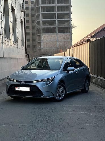 song l: Toyota Corolla: 2019 г., 1.8 л, Вариатор, Гибрид, Седан — 10