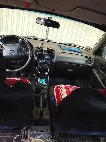 mazda cronos: Mazda 626: 1997 г., 1.8 л, Механика, Седан — 5