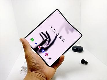 Samsung Galaxy Fold 4, Б/у, 256 ГБ, цвет - Черный, 1 SIM, eSIM, 2 SIM