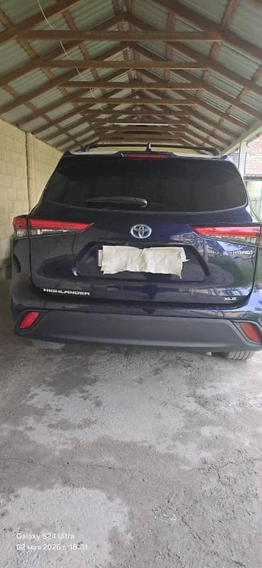 eclipse cross: Toyota Highlander: 2021 г., 2.5 л, Гибрид, Кроссовер — 2