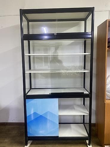 вешалка тренога: Торговая витрина из стекла и металла - Конструкция: прочный — 2