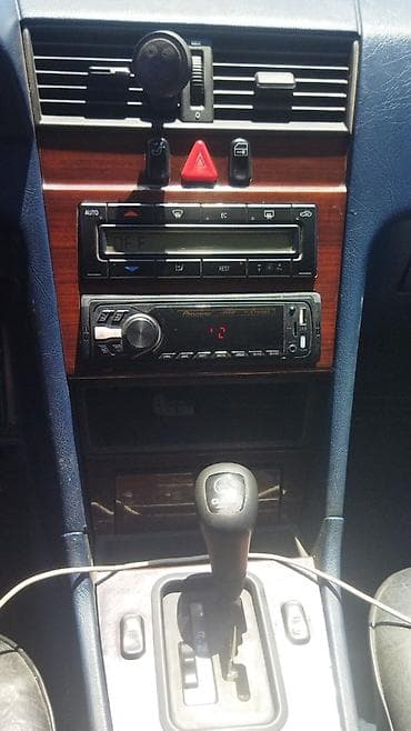 audi a4 2008: Mercedes-Benz C-Class: 1995 г., 2 л, Автомат, Седан — 6