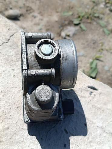 7а фе: Дроссельная заслонка Hitachi Б/у — 3