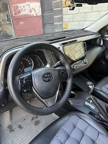 авто магитафон: Toyota RAV4: 2014 г., Автомат, Кроссовер — 3