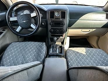 акардеон сатылат: Лимузин Chrysler 300C Stretch, белый - Длинная база с фирменным — 1