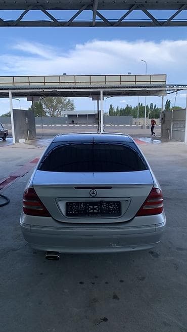 ксеноновые: Mercedes-Benz C-Class: 2003 г., 3.2 л, Автомат, Бензин, Седан — 10